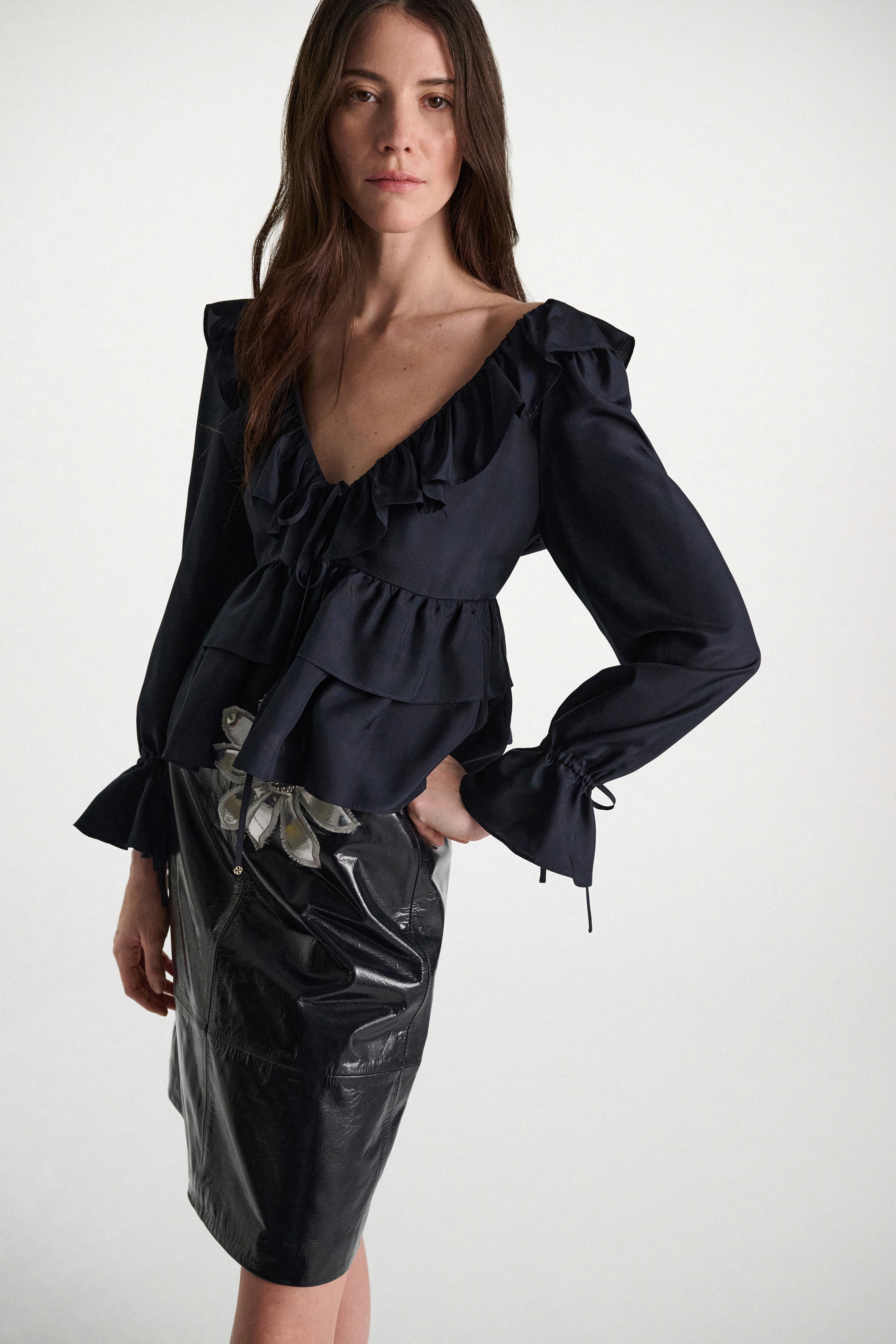 Dorothee Schumacher Tunic-style blouse in Habotai silk dark navy